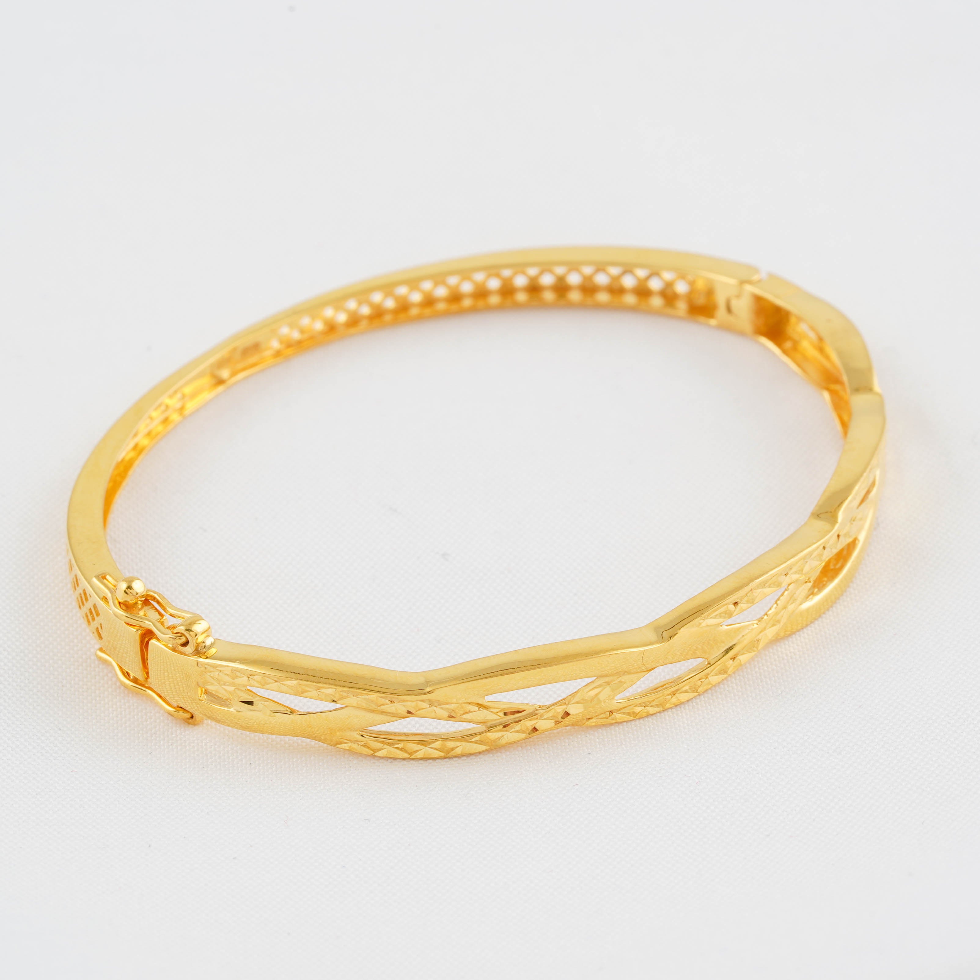 Bangle Exclusive – Kedai Emas Sri Tanah Merah